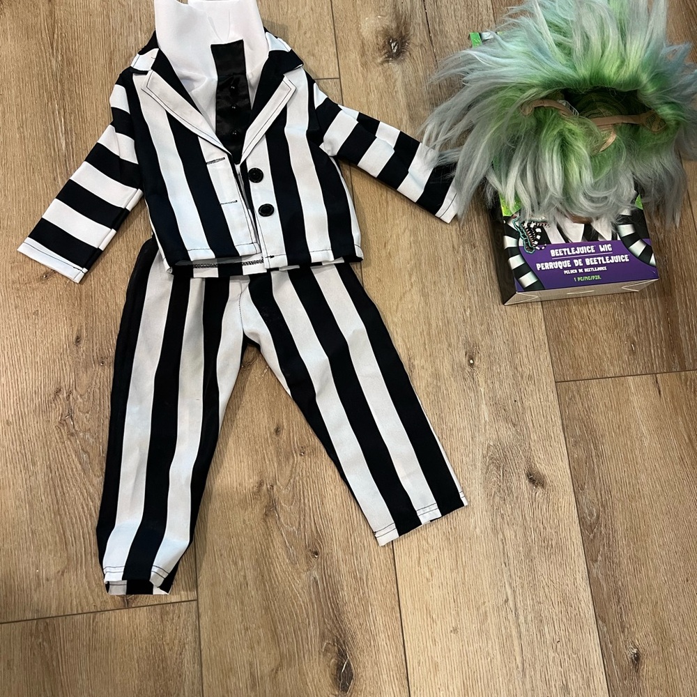 Beetle juice costume